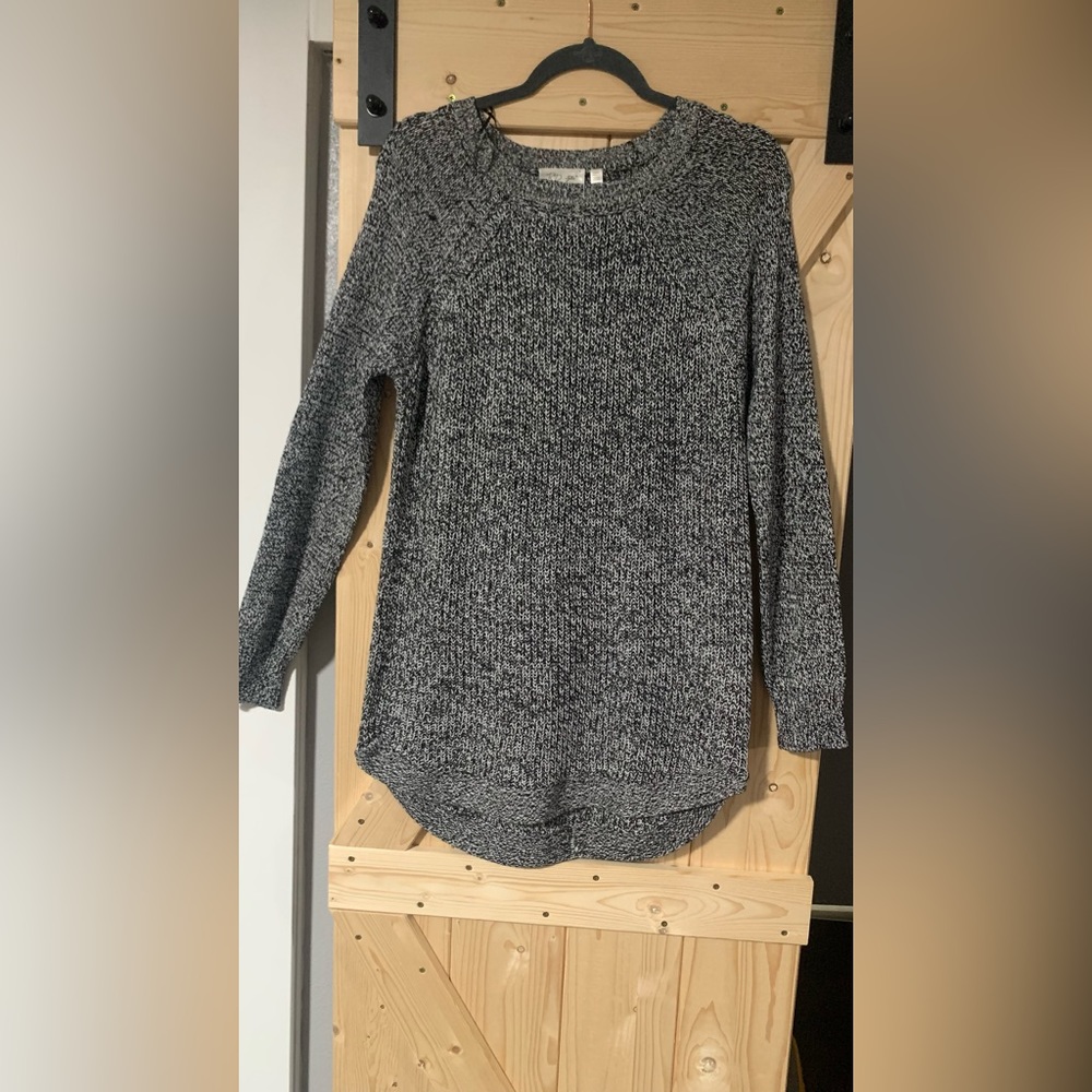 Women’s oversized sweater - size M